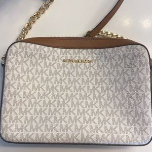 Michael Kors Cross Body Purse